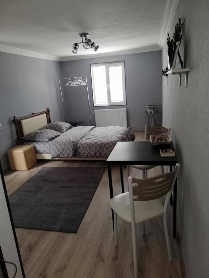 Lamara Apartment Tbilisi Buitenkant foto